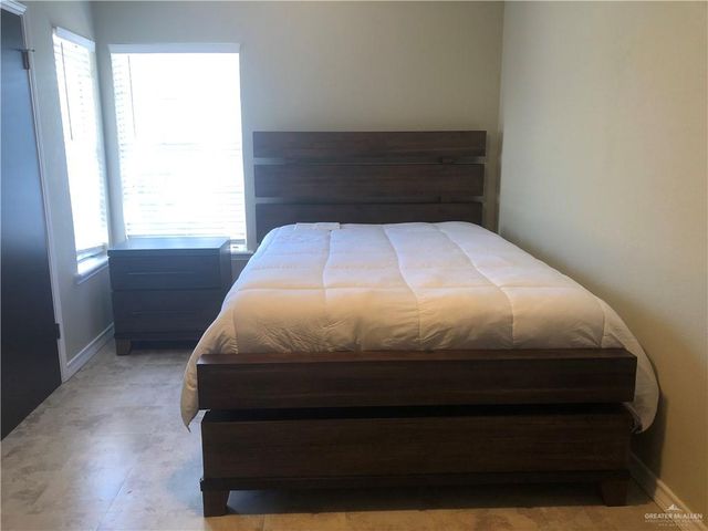 1219 N Keralum Avenue, Mission, TX 78572