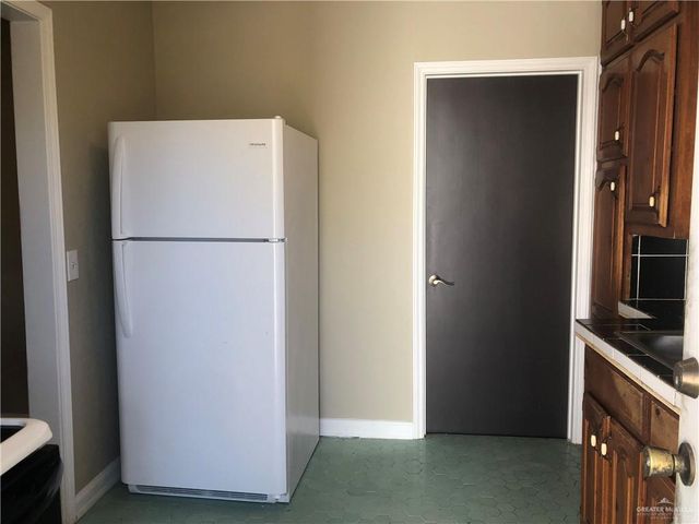 1219 N Keralum Avenue, Mission, TX 78572