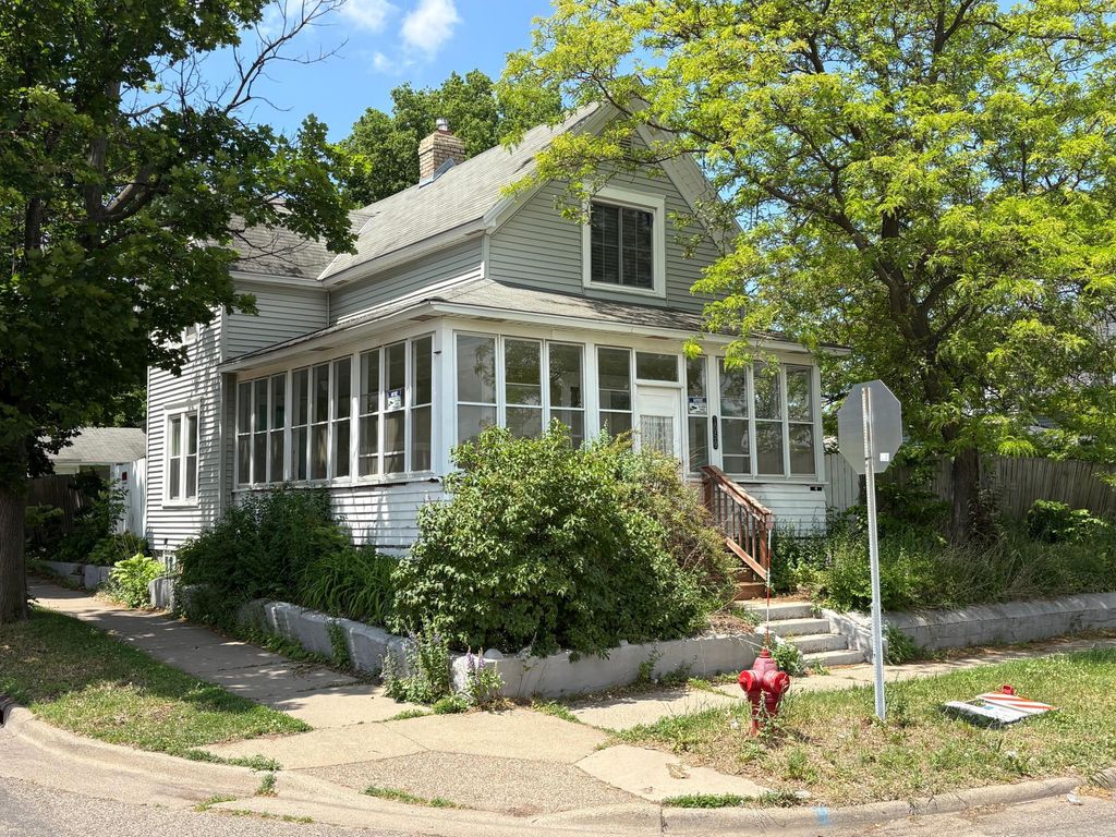 1059 Marion Street, Saint Paul, MN 55117
