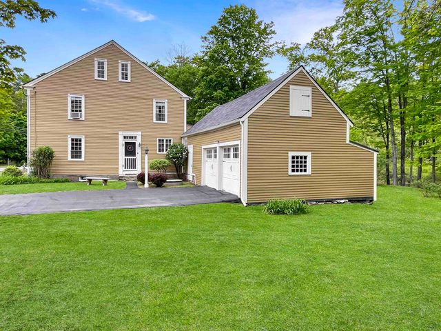 1 Mast Road, Lee, NH 03861