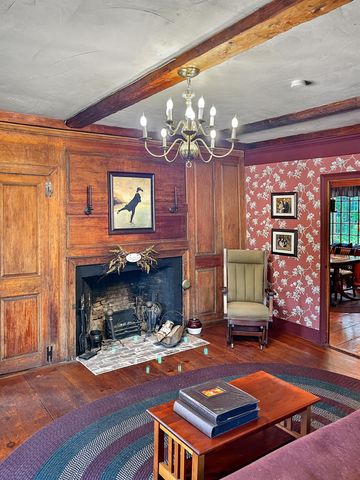 1 Mast Road, Lee, NH 03861