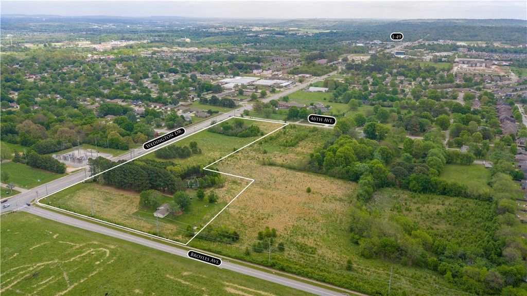 4847 W Wedington Drive, Fayetteville, AR 72704