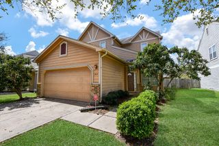 2910 Feather Green Trail, Fresno, TX 77545