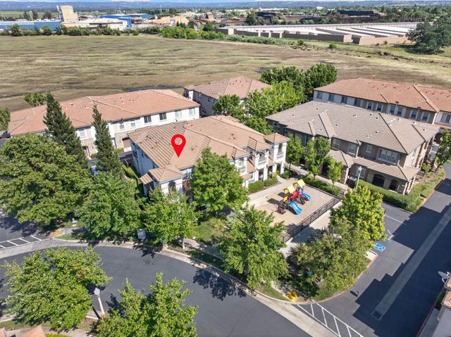 1405 Hudson Cir, Lincoln, CA 95648