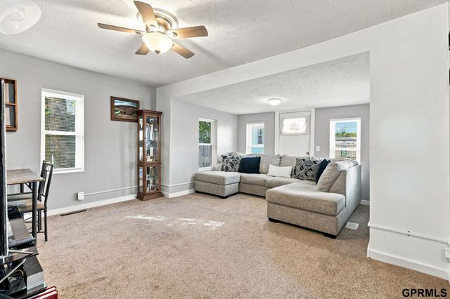 4205 D Street, Omaha, NE 68107