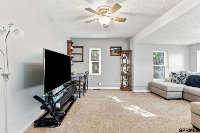 4205 D Street, Omaha, NE 68107