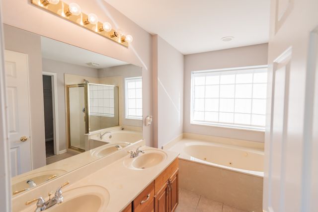 814 Lynn Dr, Goodlettsville, TN 37072
