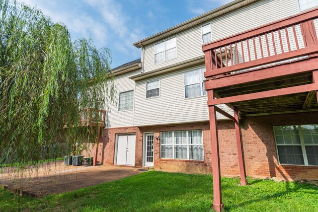 814 Lynn Dr, Goodlettsville, TN 37072