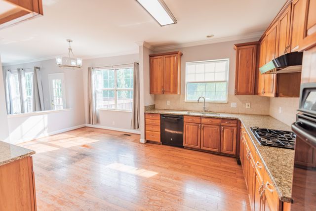 814 Lynn Dr, Goodlettsville, TN 37072