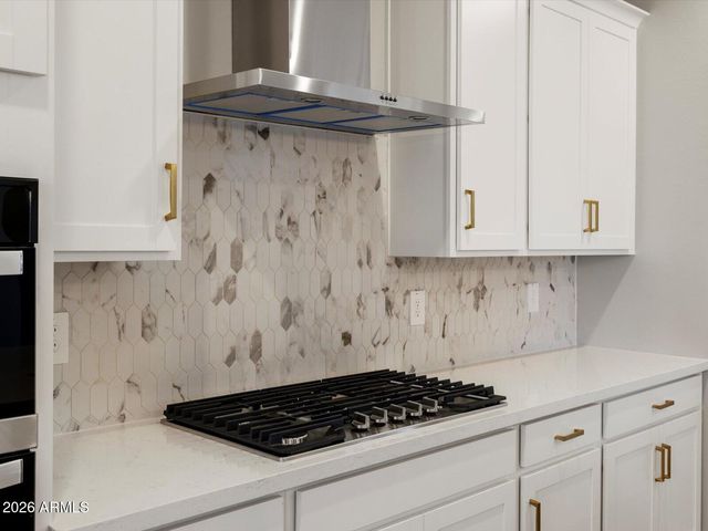 390 W FLATIRON Trail, Apache Junction, AZ 85120