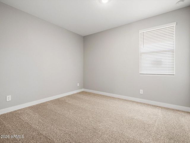 390 W FLATIRON Trail, Apache Junction, AZ 85120