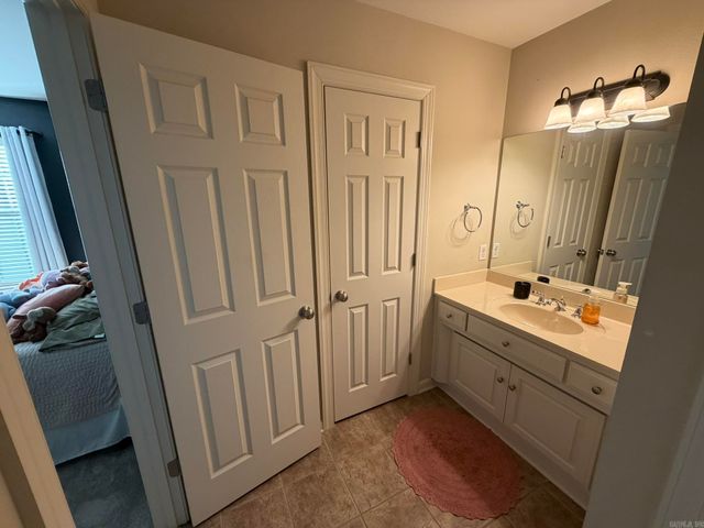 135 Marseille Drive, Maumelle, AR 72113