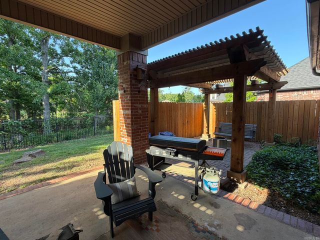 135 Marseille Drive, Maumelle, AR 72113