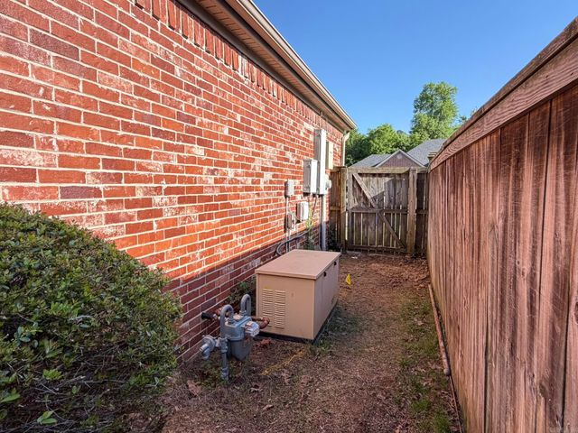 135 Marseille Drive, Maumelle, AR 72113