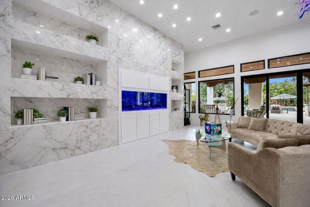 6700 E MALCOMB Drive, Paradise Valley, AZ 85253