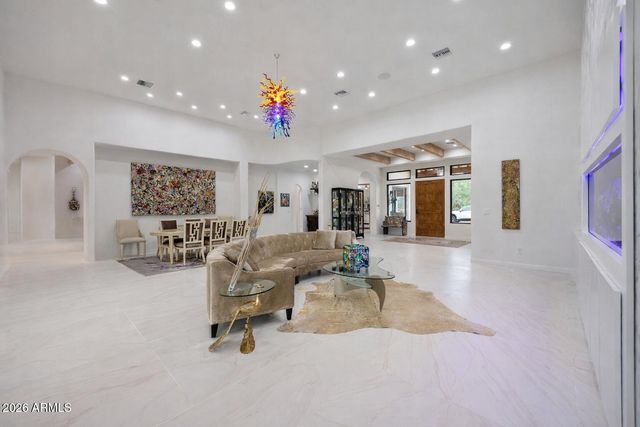 6700 E MALCOMB Drive, Paradise Valley, AZ 85253