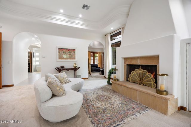 6700 E MALCOMB Drive, Paradise Valley, AZ 85253