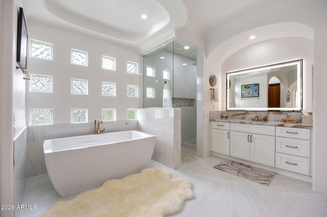 6700 E MALCOMB Drive, Paradise Valley, AZ 85253