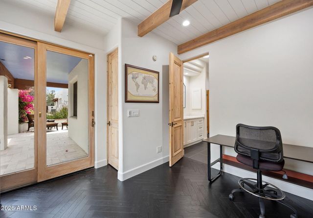 6700 E MALCOMB Drive, Paradise Valley, AZ 85253