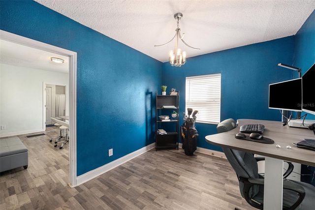 119 W KEYES AVENUE, Tampa, FL 33602