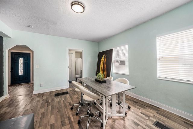 119 W KEYES AVENUE, Tampa, FL 33602