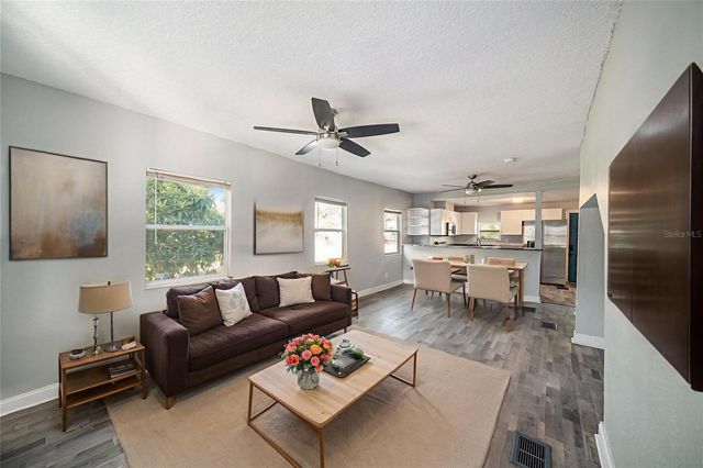 119 W KEYES AVENUE, Tampa, FL 33602