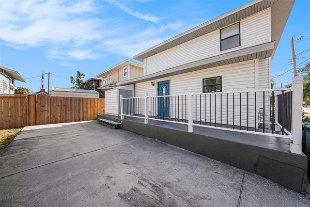 119 W KEYES AVENUE, Tampa, FL 33602