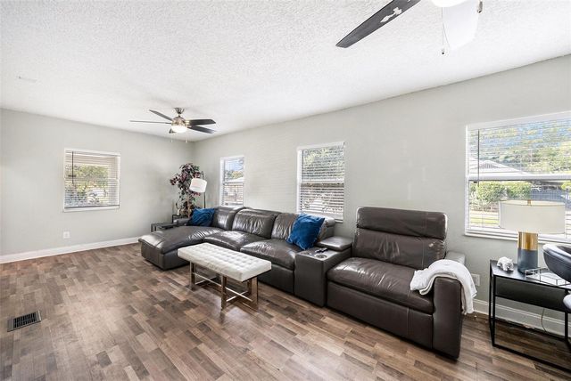 119 W KEYES AVENUE, Tampa, FL 33602