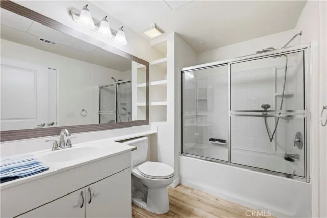 1801 E Katella 1096, Anaheim, CA 92805