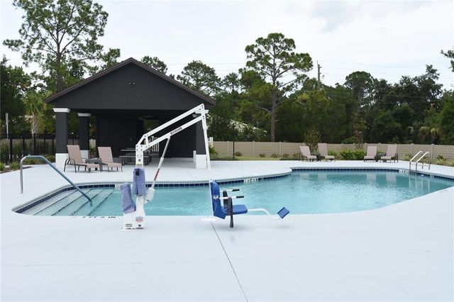 77 GREEN CIRCLE, Palm Coast, FL 32164