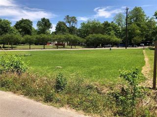 6660 Tuskegee Street, Houston, TX 77091