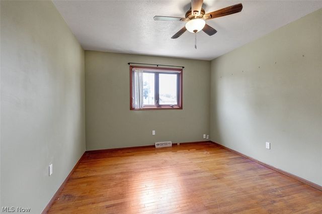 2211 Camelot Drive, Parma, OH 44134