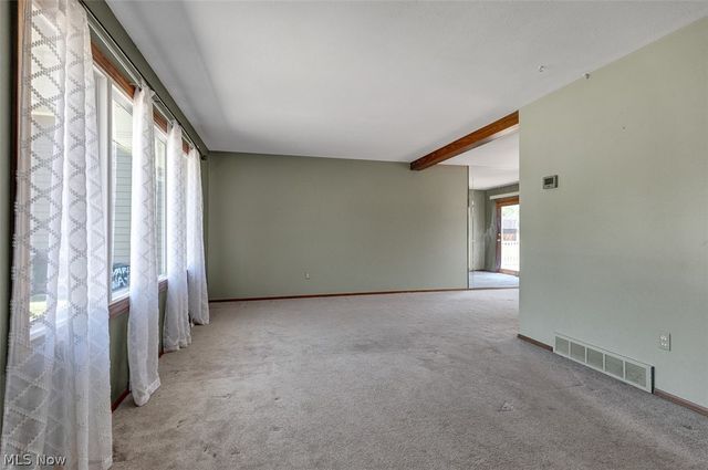 2211 Camelot Drive, Parma, OH 44134