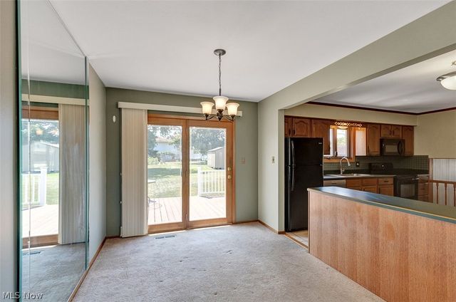 2211 Camelot Drive, Parma, OH 44134