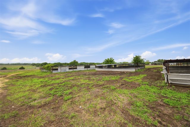 5241 Plainview Road, Midlothian, TX 76065