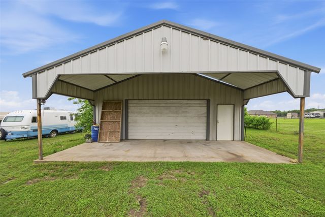 5241 Plainview Road, Midlothian, TX 76065