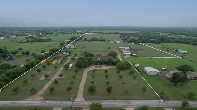 5241 Plainview Road, Midlothian, TX 76065