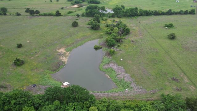 5241 Plainview Road, Midlothian, TX 76065