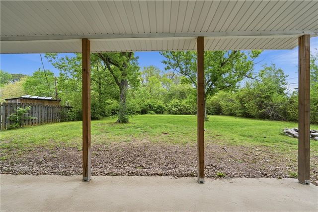 1916 Arrowhead Street, Fayetteville, AR 72701