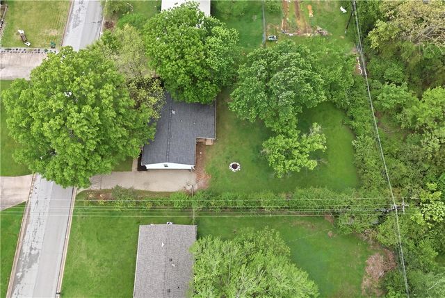 1916 Arrowhead Street, Fayetteville, AR 72701