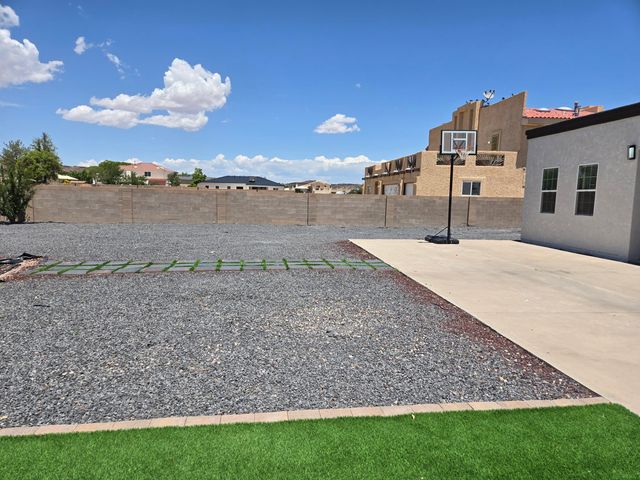 6421 San Ildefonso Drive NW, Albuquerque, NM 87120