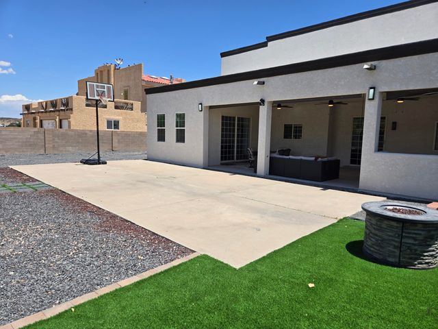 6421 San Ildefonso Drive NW, Albuquerque, NM 87120