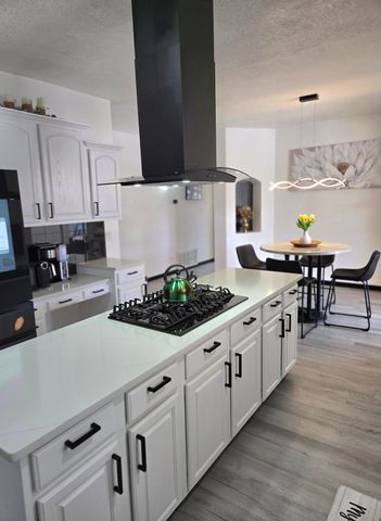 6421 San Ildefonso Drive NW, Albuquerque, NM 87120