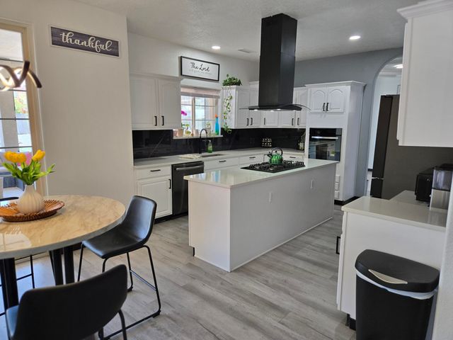 6421 San Ildefonso Drive NW, Albuquerque, NM 87120
