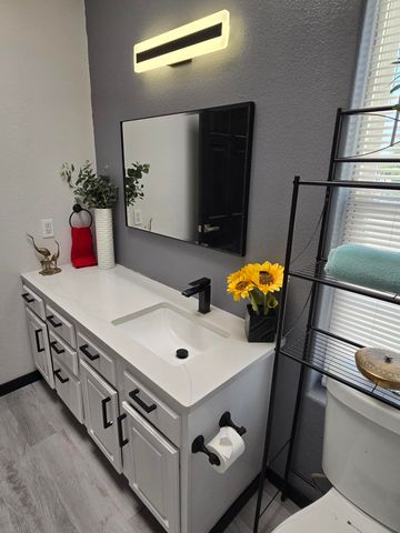 6421 San Ildefonso Drive NW, Albuquerque, NM 87120