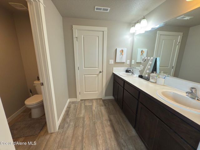 6229 W Irish CIR, Rathdrum, ID 83858