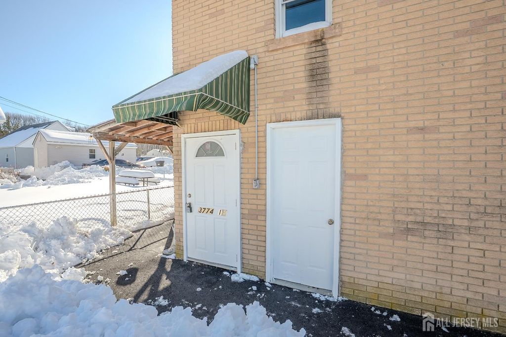 3774 Route 27 Route 1b, South Brunswick, NJ 08824