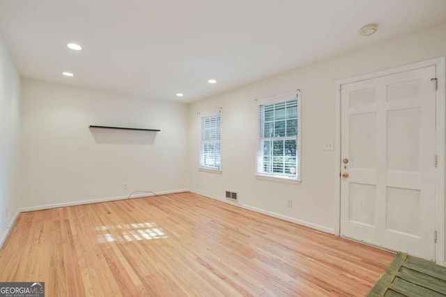 2476 Woodside Way, Atlanta, GA 30341