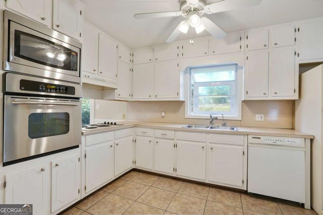 2476 Woodside Way, Atlanta, GA 30341