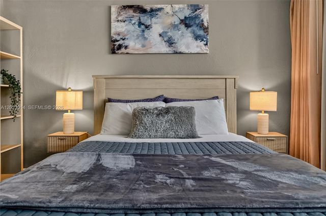 19201 Collins Ave 949, Sunny Isles Beach, FL 33160